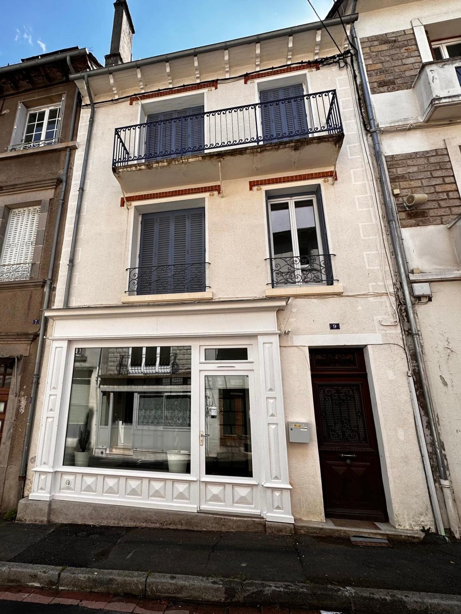 Belle Maison De Ville Au Coeur Du Village De Montagne Vic-sur-Cère Esterno foto